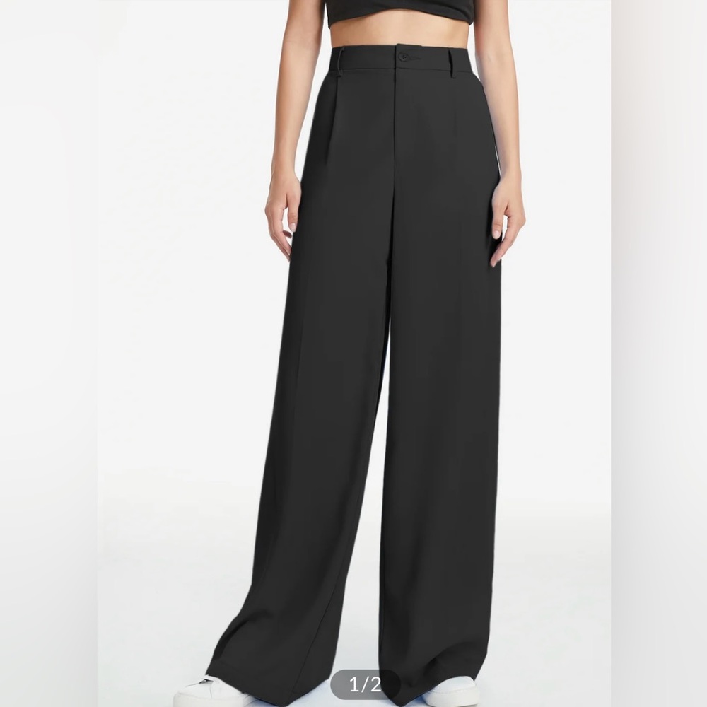 NWOT High Waisted Wide Leg Relaxed Fit Trousers
